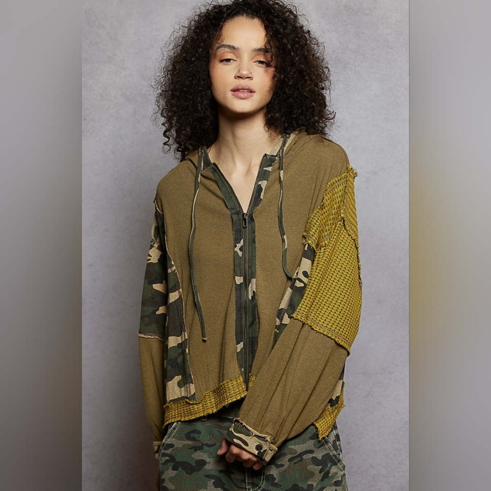 POL Mixed Media Patchwork Camo Waffle Knit Zip-Up Hoodie - Picture 11 of 16